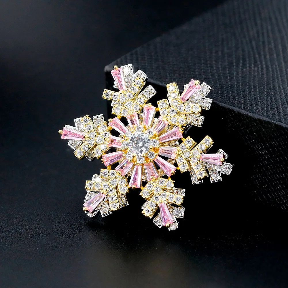 

Pink Zircon Snowflake Rotate Brooches Pins Winter Wedding Bouquet Crystal Pin Brooch Bridal Broach Jewelry Women Christmas Gift