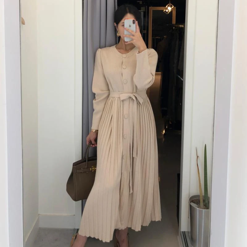 apricot TVVOVVIN New Fashion Autumn Winter Round Collar Knit Dress Women Belt Pleated Slim Casual Solid Vestidos Female Tide B725 - Color: apricot