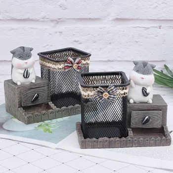 

Japanese Style Cartoon Hamster Pen Holder Creative Desktop Decoration Resin Crafts Multi-Function Office Supplie Desk Accessorie