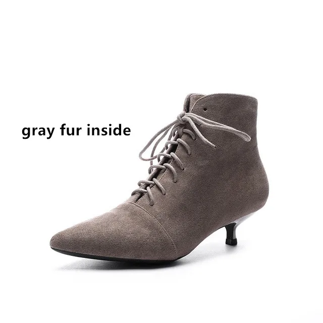 Женские ботинки; Сезон Зима; коллекция года; короткие ботильоны из флока на плюшевой подкладке, с острым носком, на высоком каблуке, на шнуровке; женская обувь черного цвета на резиновой подошве - Цвет: gray fur1