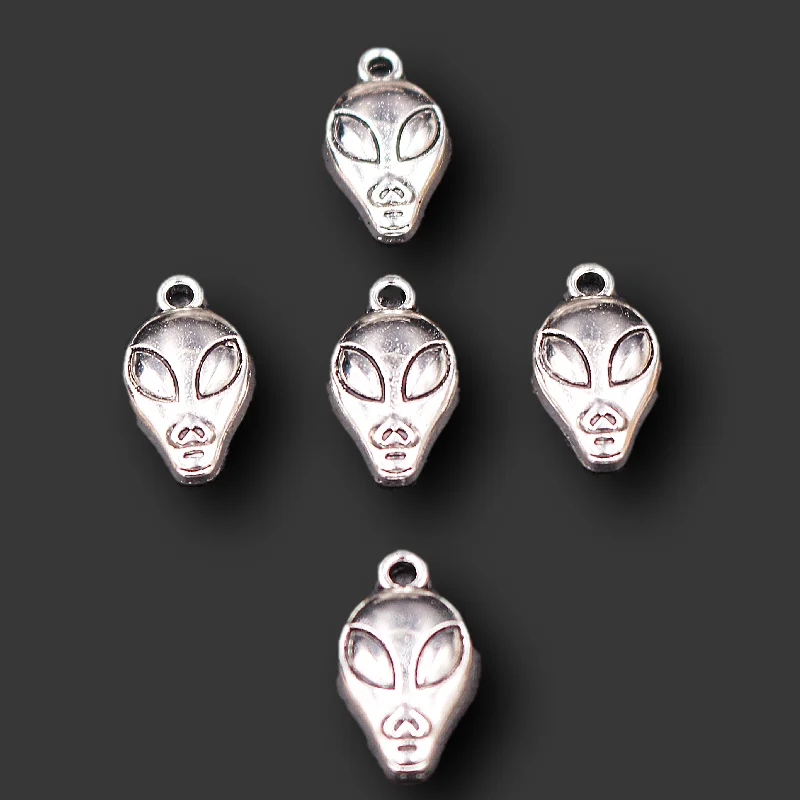 

30pcs Silver Plated Alien Pendant Hip Hop Bracelet Earrings Metal Accessories DIY Charm Jewelry Crafts Making P689