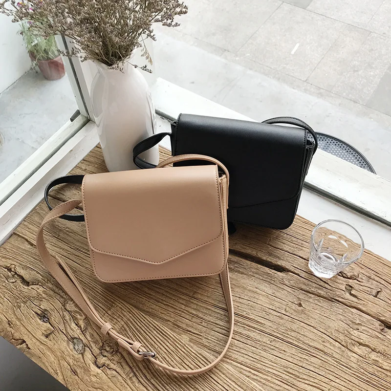 

2020 Ms. new PU leather solid color shoulder bag fashion diagonal retro small square bag simple wild girl shoulder bag