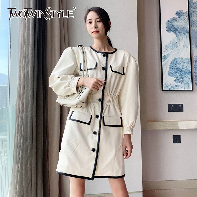 TWOTWINSTYLE белое платье из искусственной кожи для женщин с круглым вырезом и длинным