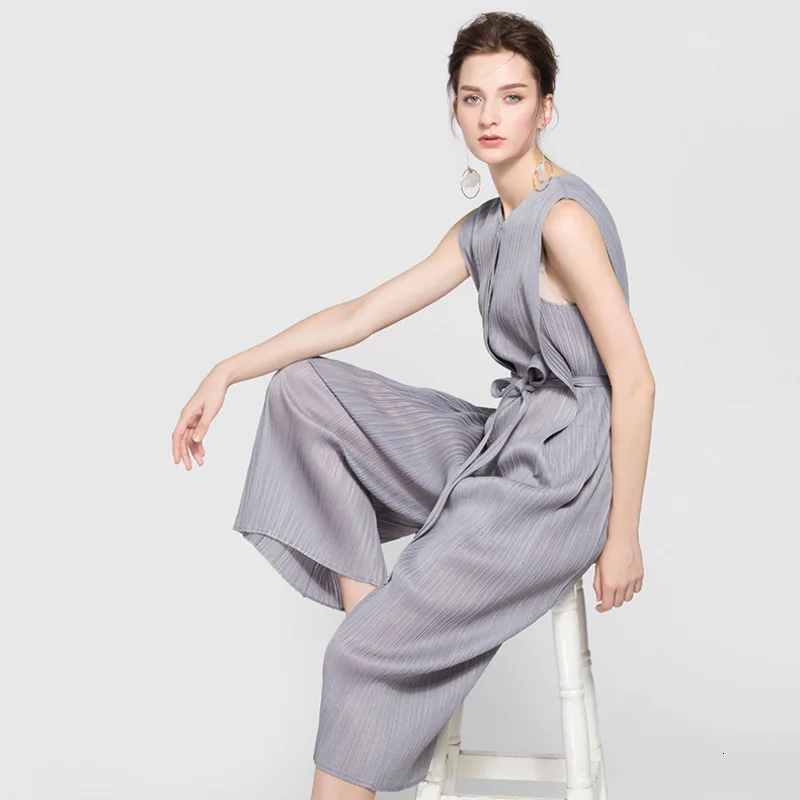 [DEAT] Новинка лета, повседневный стиль, без рукавов, однотонный, со складками, тонкий, для похудения, темперамент, широкие штаны, комбинезон AI168