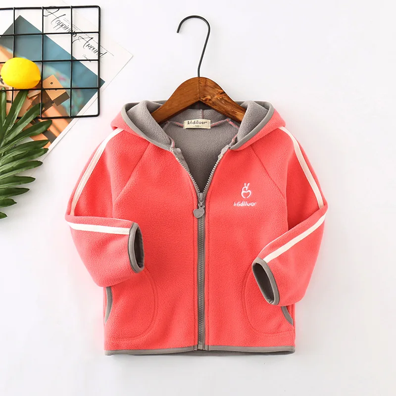 11483677395_1936560112