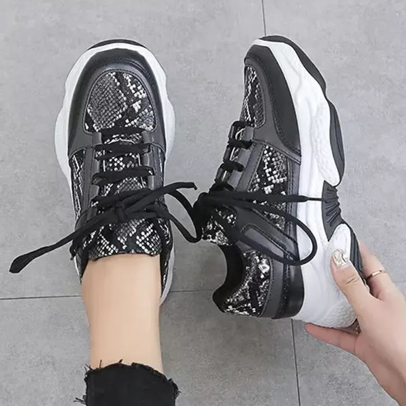 New fashion brand sneakers Woman Shoes Pu leather Leopard Platform outdoor sneakers women sports shoes Ladies Plus size 36-42