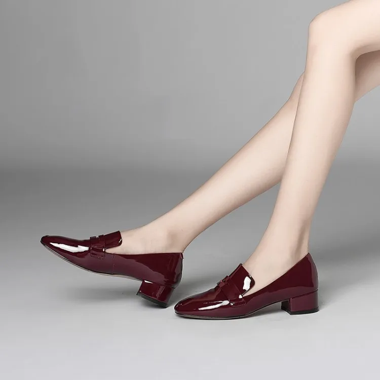 

Small Leather Shoes Women's 2018 Autumn New Style England Square Head Patent Leather Chunky Heel Low Heel Wine Red Leather Shoes