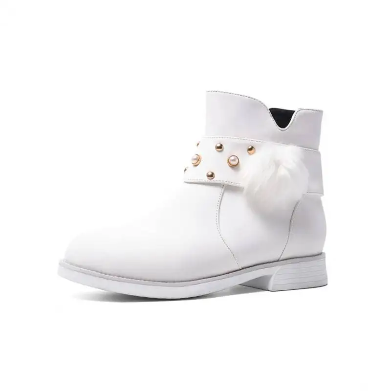REAVE CAT/зимние женские ботильоны из искусственной кожи, с круглым носком, на квадратном каблуке, с металлическим украшением, на плоской подошве, на молнии, Размеры 26-39 - Цвет: White