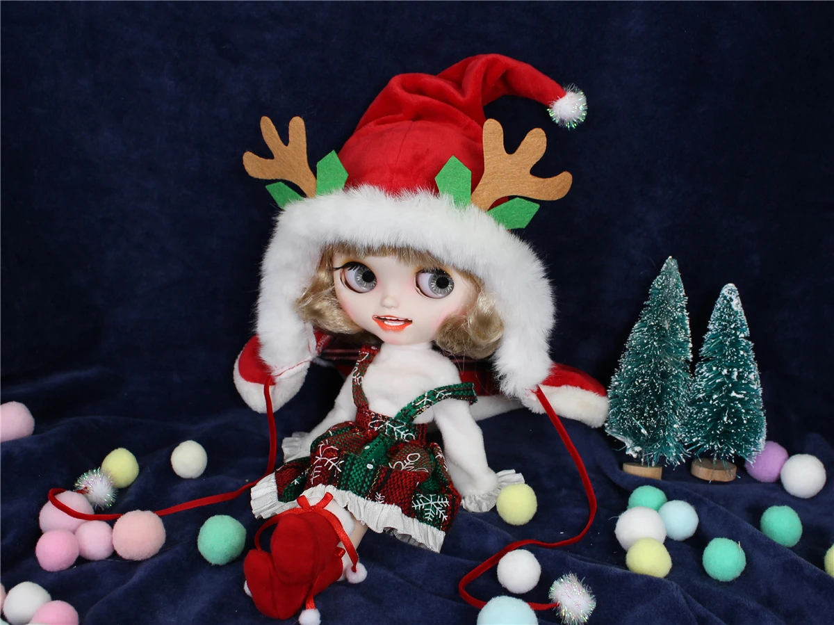 Neo Blythe Doll Christmas Dress With Scarf & Hat 3