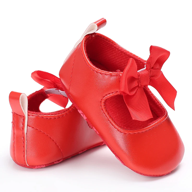 Helen115/красивая обувь для новорожденного мальчика и девочки Тапочки с мягкой подошвой на плоской подошве из искусственной кожи на шнуровке 0-18 месяцев