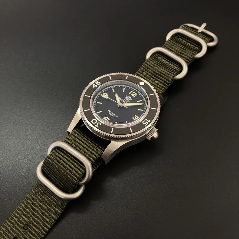 steeldive watch 36