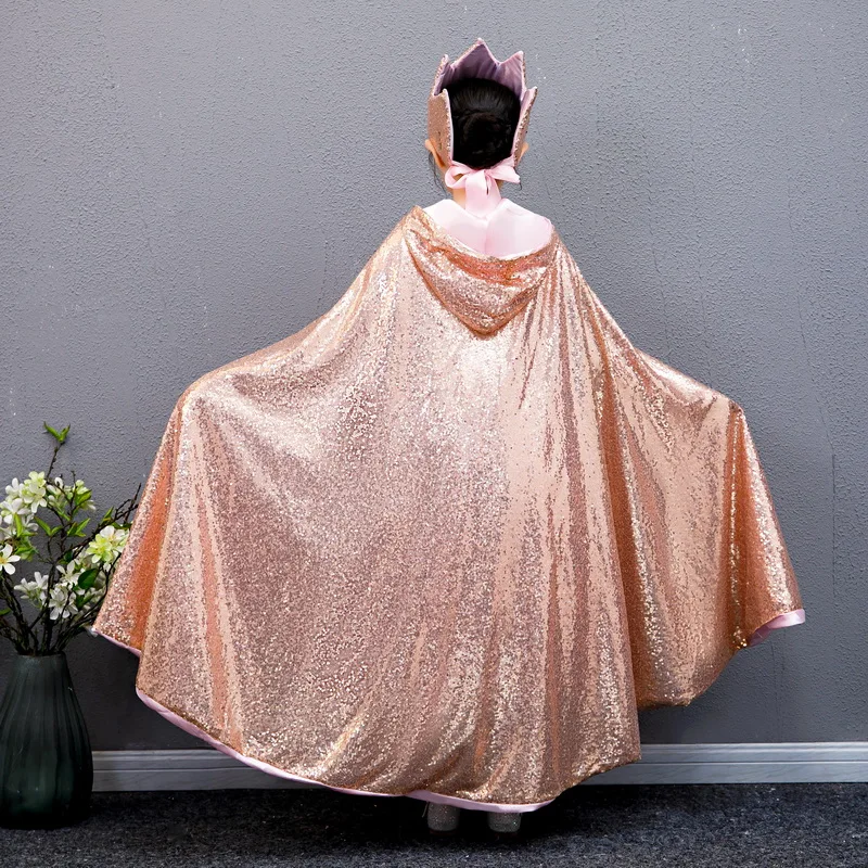女の赤ちゃんのためのフード付きケープ 雪の女王 スパンコール ロングコート 90 100 Cm Girls Costumes Aliexpress
