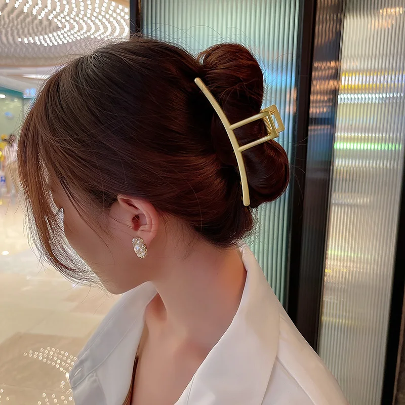 European and American Clip Headdress Hairpin Back Of The Head Clip Female 2021 New Summer Metal Shark Clip Hairpin For Woman - Image 2