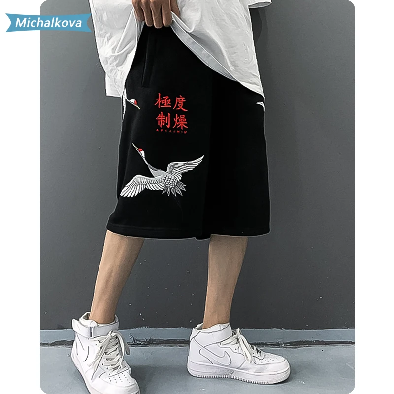 Chinese elements Crane embroidery Harajuku Shorts Mens Character Casual Fashion Summer Hip Hop Baggy Streetwear Male Joggers Chinese elements Crane embroidery Harajuku Shorts Mens Character Casual Fashion Summer Hip Hop Baggy Streetwear Male Joggers