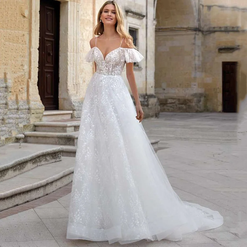 

LSYX Bohemian Wedding Dresses White Lace Vintage Bride Dress Spaghetti Straps A Line Boho Wedding Gowns with Sleeve