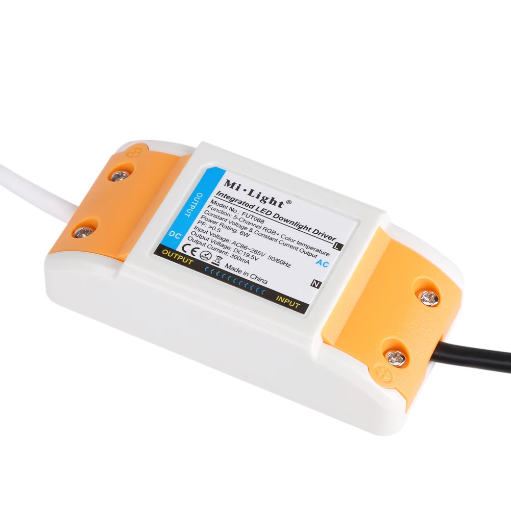 

High Efficient Transmitting Cover Milight 2.4G Wireless 6W RGB+CCT LED Downlight Dimmable Remote Controllable