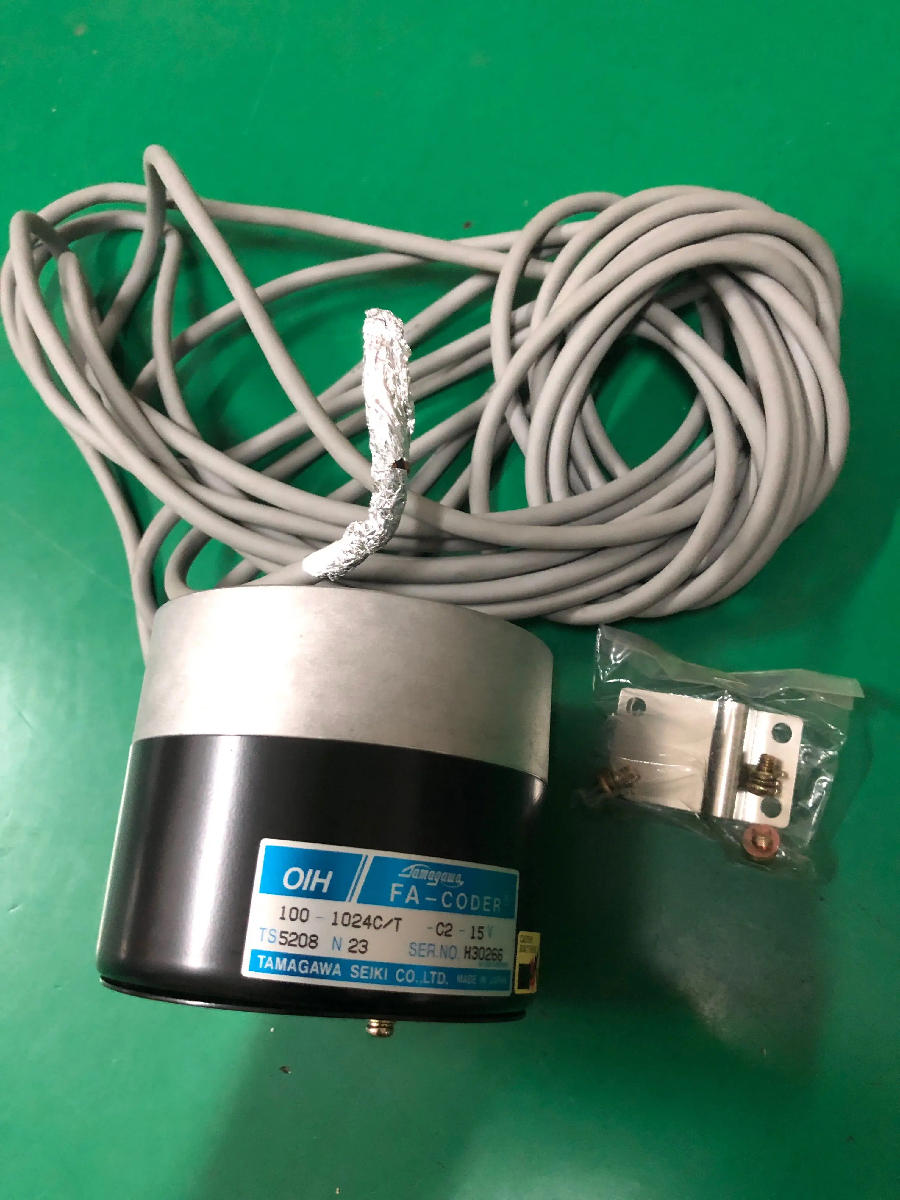 TS5208N23 Лифт кодер оригинальный аутентичный может заменить TS5208N13 OIH100-1024C/T-C2-15 Tam aga wa |