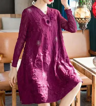 

Spring Women Pleated Dress Loose Big Size Bow Embroidered Dress