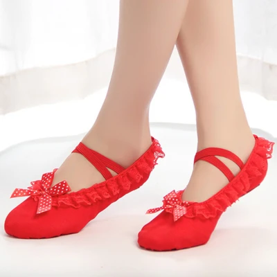 Soft Spun Yarn Flower Children Ballet Shoes New Pattern Girl Dance Leather Shoes kid ballet dancewear danceing accessory - Цвет: Red