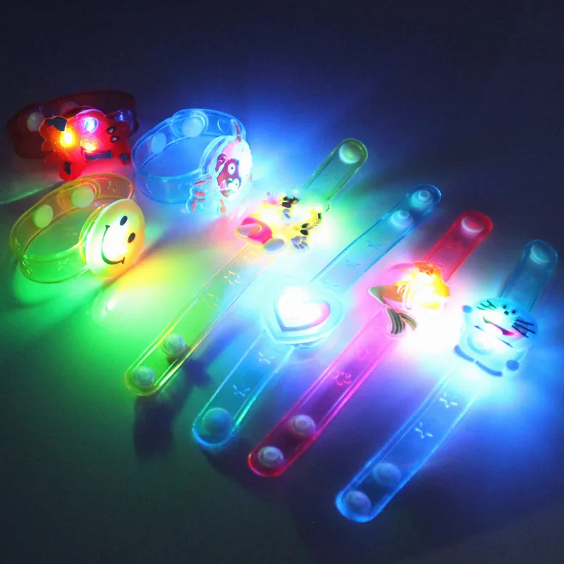 

2019 Multicolor Light Flash Toys Wrist Hand Take Dance Party High Quality Dinner Party Gift For Kid Random LED Color Lamps Light