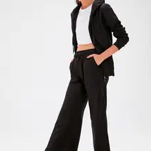 Trendyol черные трикотажные спортивные штаны с колокольчиком на нижней подошве TWOAW20EA0005