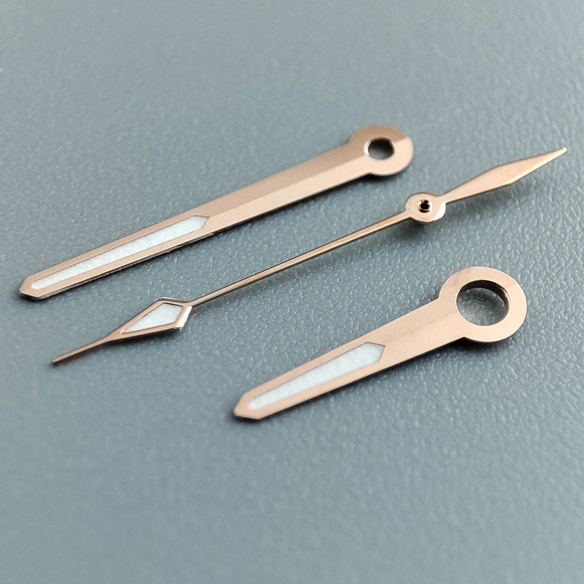 Watch accessories watch pointer NH35 hands golden hands green super luminous, suitable for NH35, NH36 movement NO.34