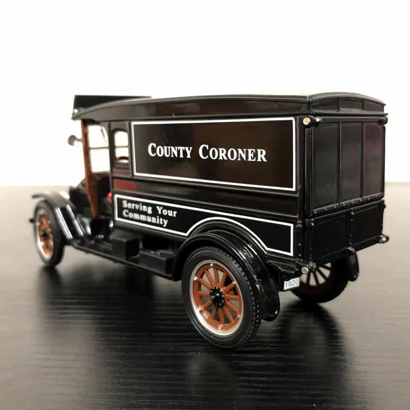 1920 WHITE VAN (6)