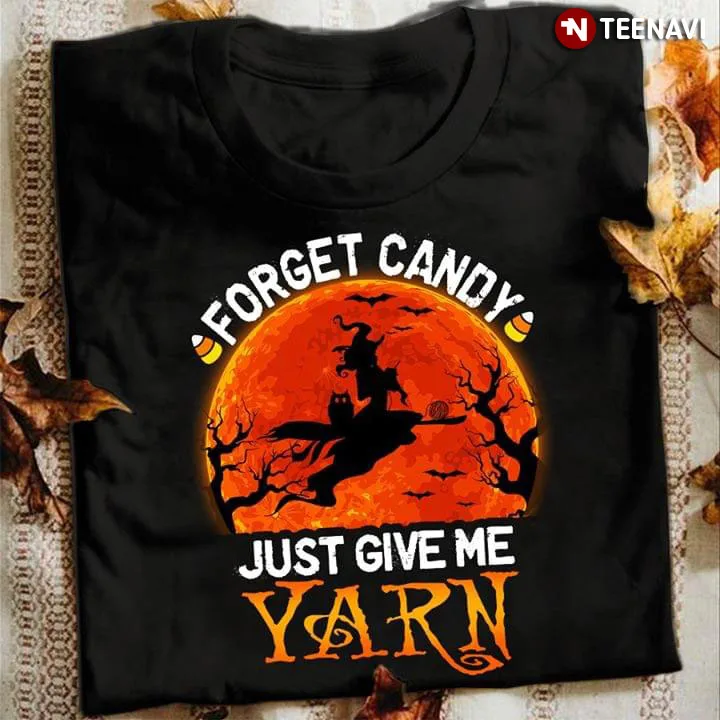 Футболка с ведьмой Forget Candy Just Give Me пряжа хэллоуин луна|Футболки| |