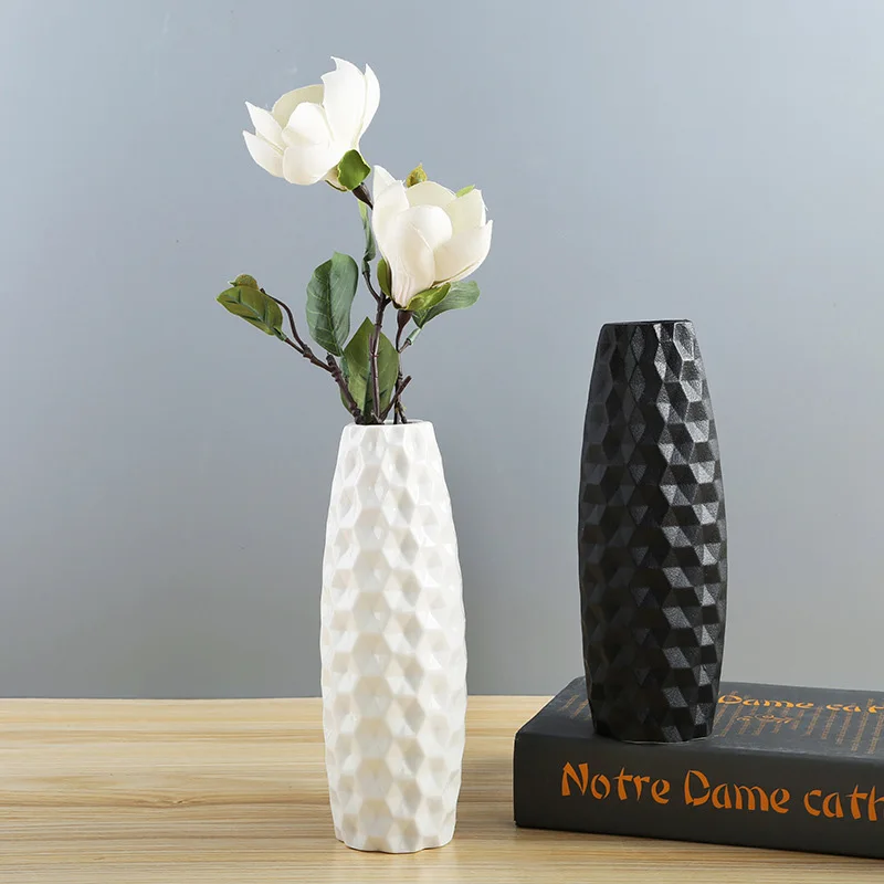 

White Ceramic Flower arrangement Vase Creative Home Desktop Decoration Mini Ceramic Vase Classic Office Decor Fashion Gift VC