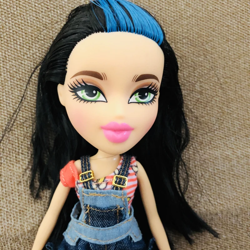 Оригинальные новые 23 см оригинальные модные фигурки BratzDoll спящие вечерние красные волосы YASMIN красивые MGAdoll лучший подарок для ребенка