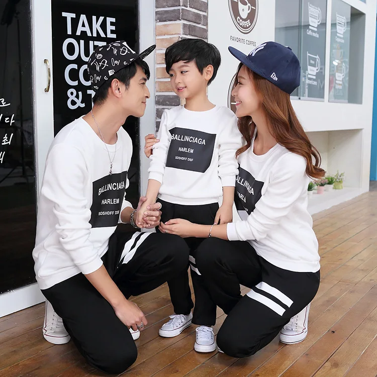 Autumn Cotton Family Matching Tracksuits Mother And Son Letter Printing Family Lovers Long Sleeve Round Neck Sport Suits