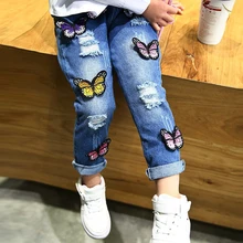 Джинсы для девочек с аппликацией бабочки, рваные джинсы для детей, джинсовые штаны детские брюки длинные джинсы для малышей Одежда для маленьких девочек, размер 4T