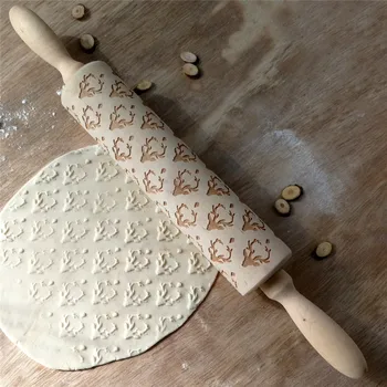

Wood Christmas deer head printing rolling pin wood carving embouchure rolling pin cookie dough stick
