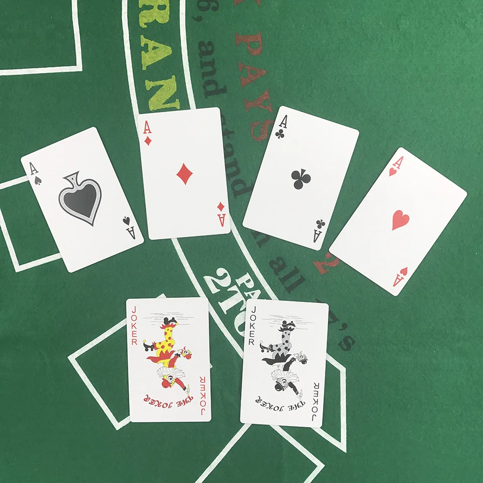 Easytoday 10PcsSet Baccarat Texas Hold'em Plastic Playing Cards Game Set Waterproof Frosting Poker Card Board Bridge Poker Card (7)