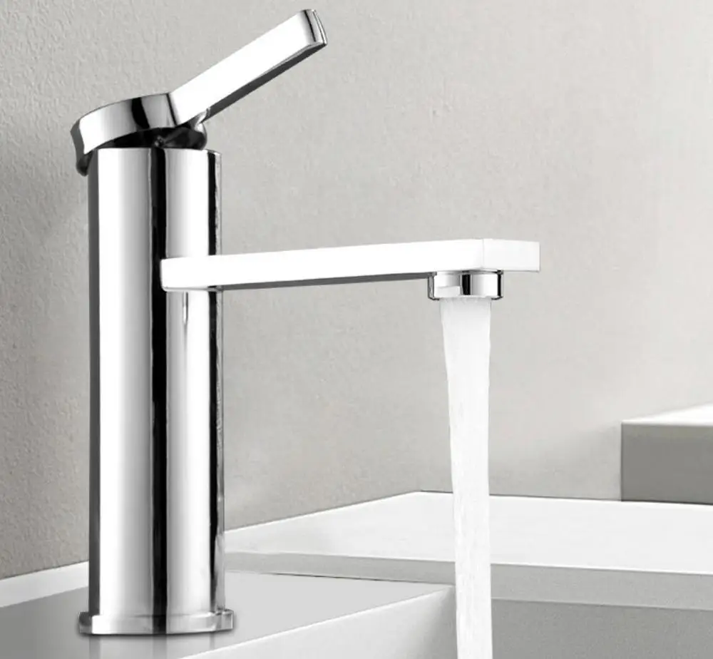 

Basin Faucets Elegant Bathroom Faucet Hot and Cold Water Basin Mixer Tap Single Handle Solid Toilet Sink Water Tap