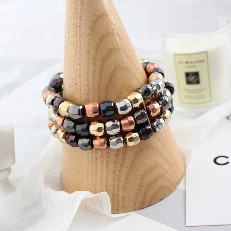 

2019 New Fashion Bohemia Acrylic Beaded Necklace for Women Charming 3 Layers Choker Necklace Holiday Jewelry Accessory Gift