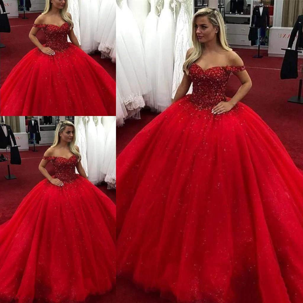 

Red 2020 Ball Gown Evening Dresses Off Shoulder Beads Crystals Lace Up Prom Dresses vestidos de Evening Gowns