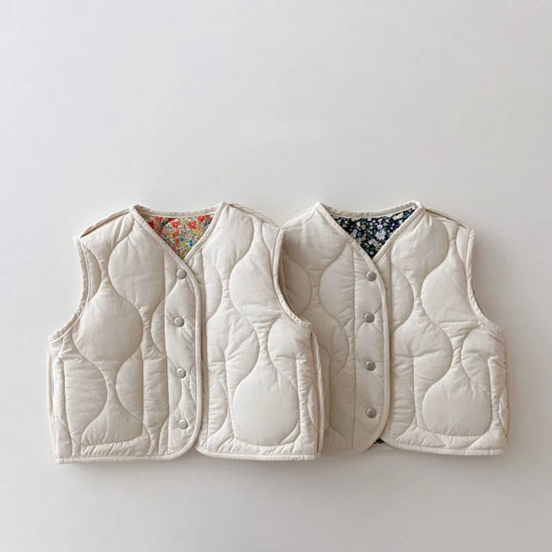 Description Picture 4 of item2025 Autumn New Baby Floral Sleeveless Coat Cotton Kids Warm Vest For Girls Clothes Fashion Baby Boy Double Sided Windproof Vest