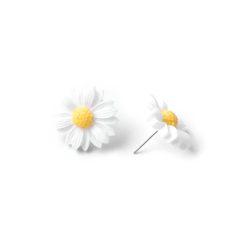 Darling Daisies Stud Earrings - Image 5