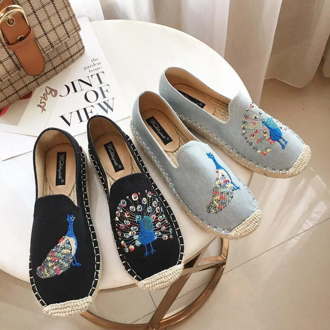 

2019 New Style Korean-style Versatile Peacock Slip-on Lazy Straw Flat Fisherman Shoes Women's