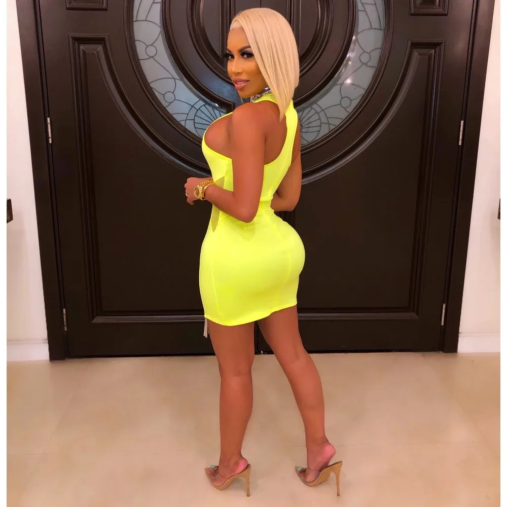 11590914021_903307977