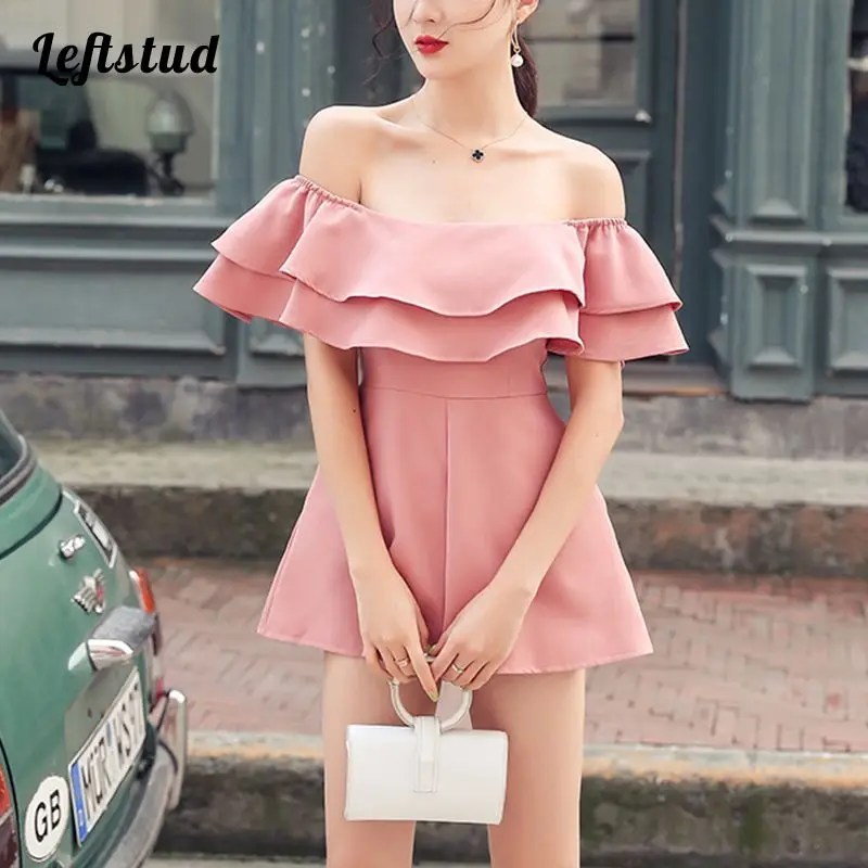 Combinaison femme 2022 spring French double layer ruffle jumpsuit off-shoulder one-word collar sexy solid shorts women bodysuit