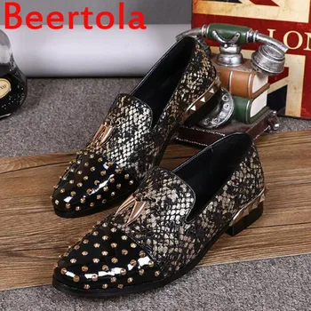 

Beertola Rivet Fashion Patent Leather Men's Dress Shoes Flats Heel Shoes Men Business Style Male Flat Bottom Man Big Size