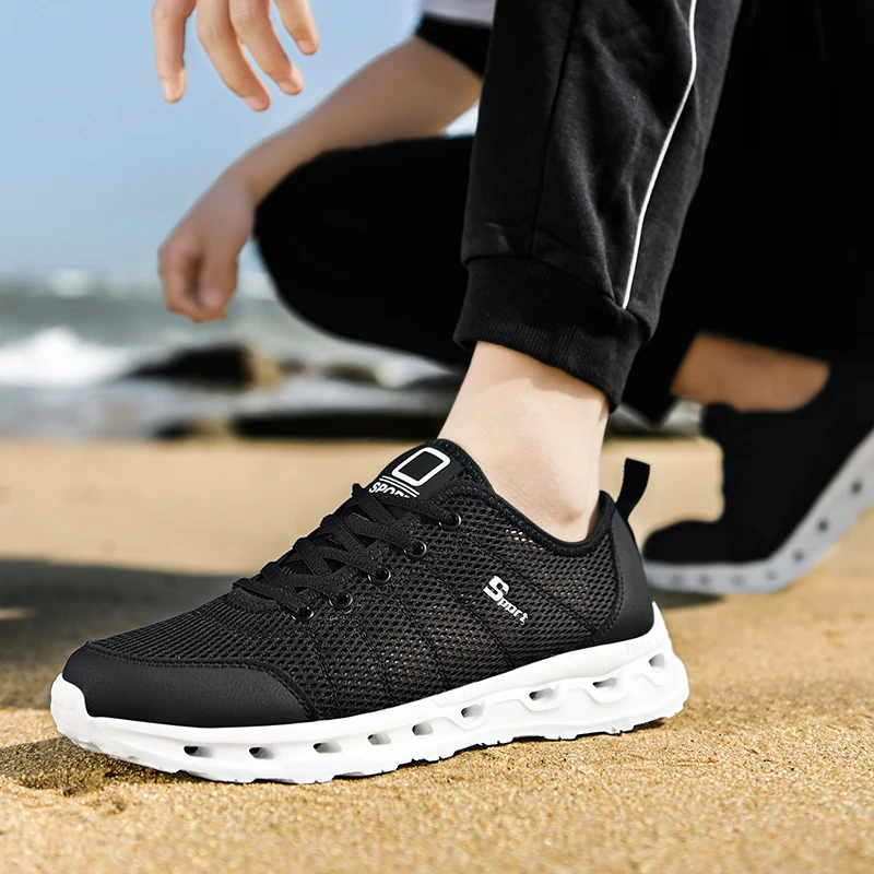 Men Fashion Outdoor Sports Aqua Shoes Man Canyoneering Beach Walking Sneakers Fashion Water River Tracing Large Size