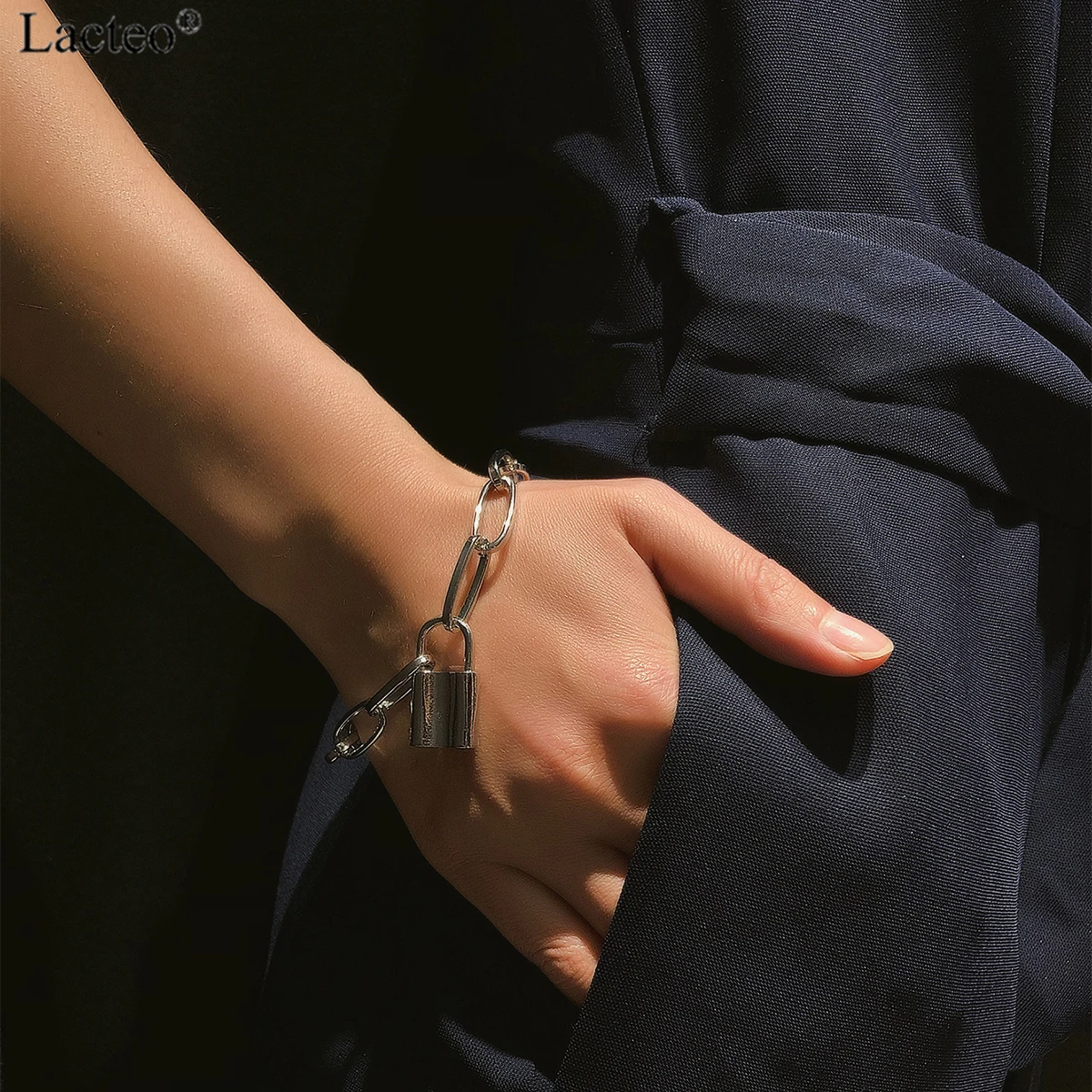 Lacteo, панк, золотой браслет с подвеской и замком, массивный браслет,, женская мода, регулируемый браслет с цепочкой из сплава, Женские Ювелирные изделия