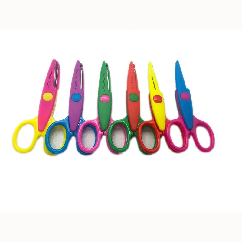 1 Pc Random Color Handmade Children DIY Patterns Album Lace Scissors Card Photo Pattern Scissors Cartoons Lace Scissors