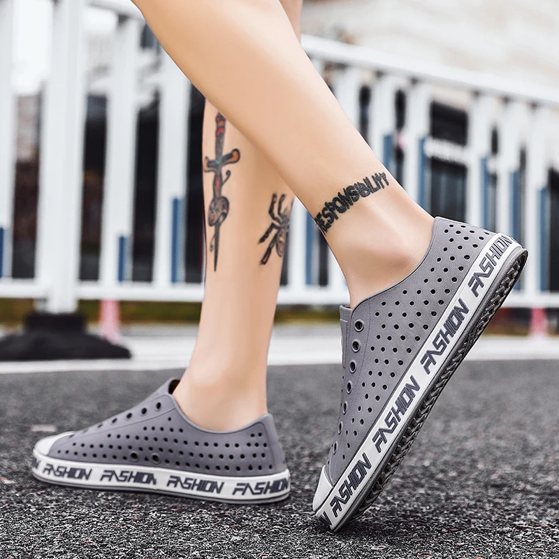 

2020 Summer Sandals for Beach Sports Women Men's Slip-on Shoes Slippers Female Male Croc Clogs Crocks Crocse Water Mules D031