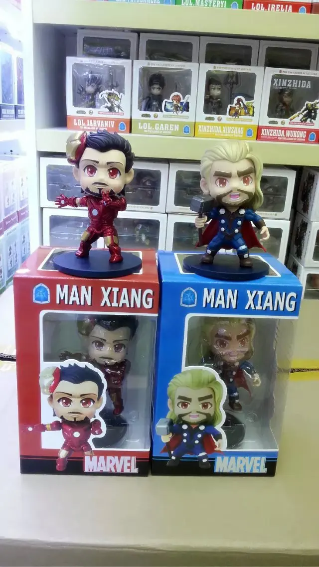 

CapitaMall Anime Avengers Cute Thor Cute Iron Man Boxed Garage Kit Model