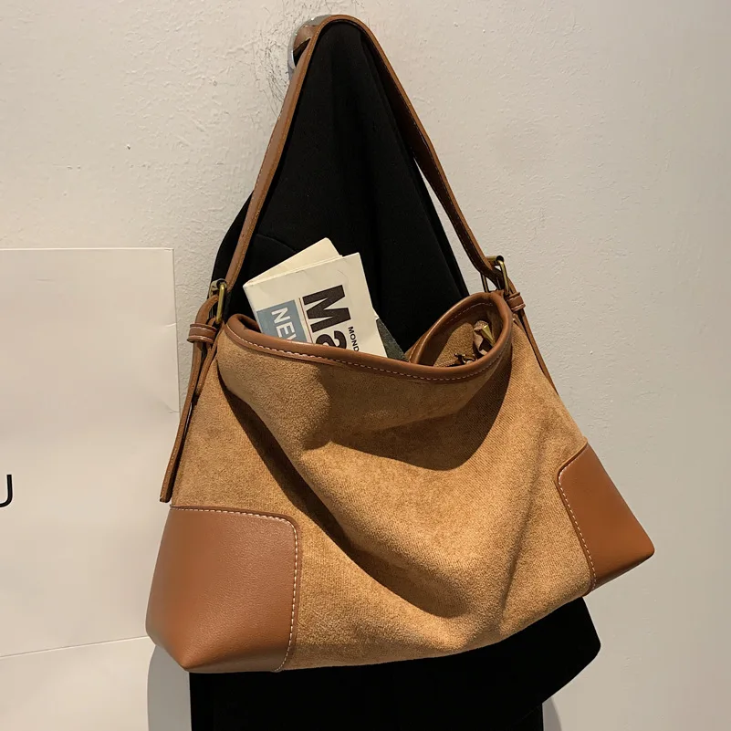 

Мягкая Замшевая сумка-мессенджер на плечо, кожаные сумки для женщин, новинка 2021, роскошная брендовая Сумка-тоут на молнии для девушек, Повседневная матовая сумка через плечо