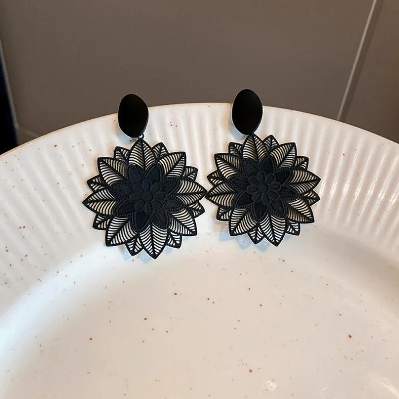 Black Hanging drop earrings for Women Triangle Square Statement 2025 boucle oreille femme Fashion Jewelry
